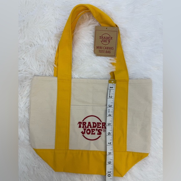Trader Joe's Canvas Set Large Tote Green & Mini Tote Yellow NWT - Picture 12 of 15